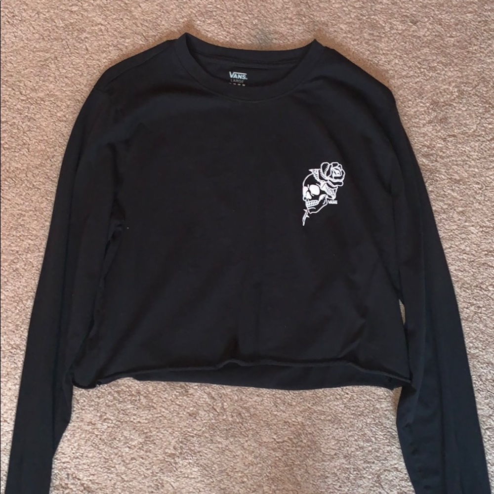 Long sleeved vans crop top